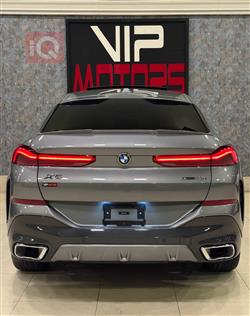 بی ئێم دەبڵیو X6